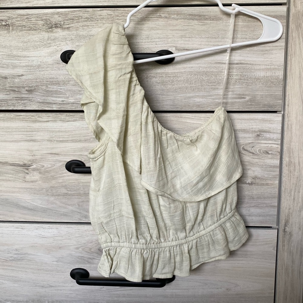 AE Ruffled One Shoulder Bubble Top - Picture 3 of 3